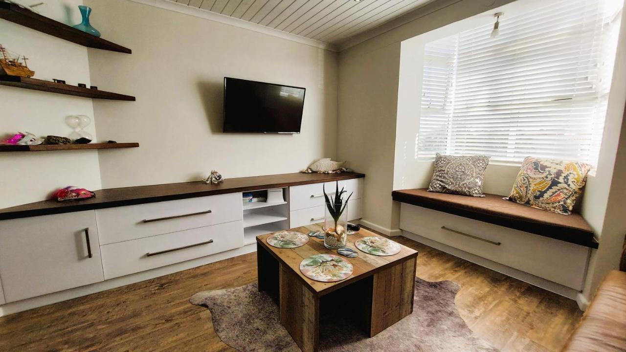 Nautilus 2 Bedroom Self-Catering Apartment Swakopmund Buitenkant foto