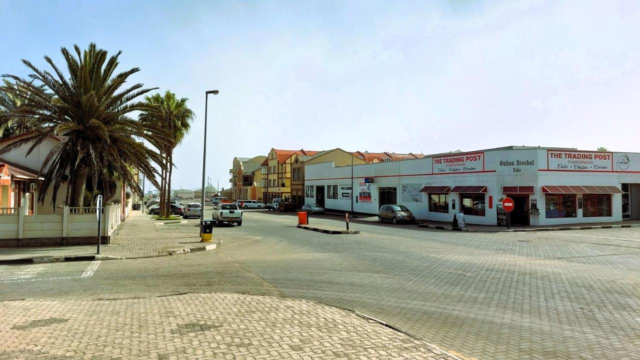 Nautilus 2 Bedroom Self-Catering Apartment Swakopmund Buitenkant foto