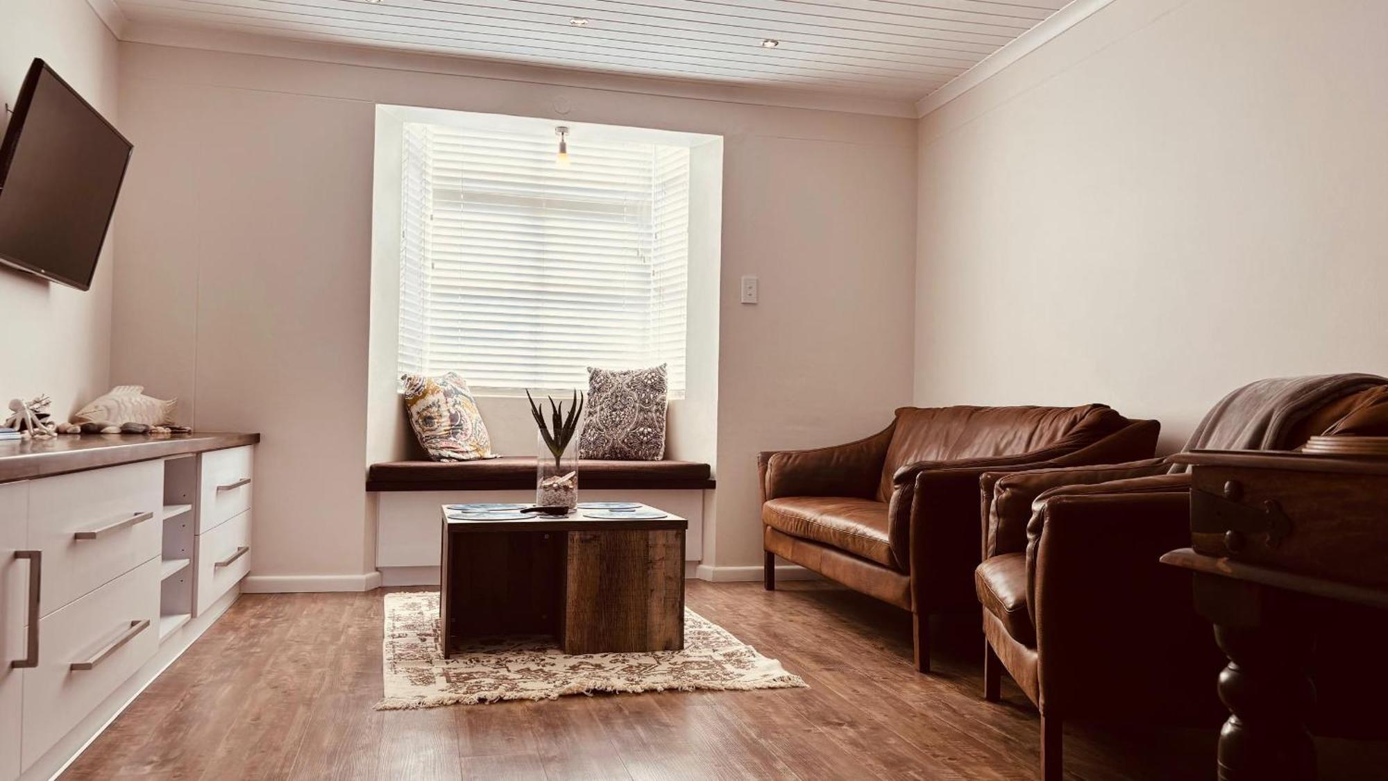 Nautilus 2 Bedroom Self-Catering Apartment Swakopmund Buitenkant foto
